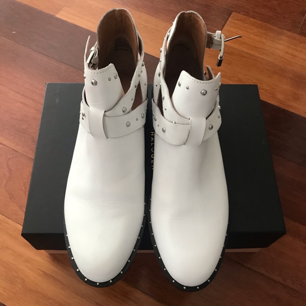 White Booties - Picture 4 of 5